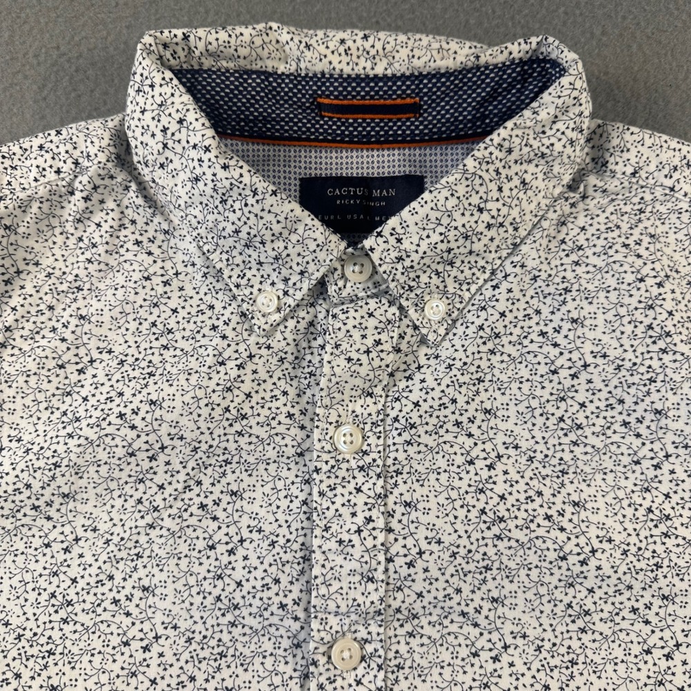 Cactus Man Ricky Singh Mens Slim Fit Floral Button Down Shirt White Navy Large